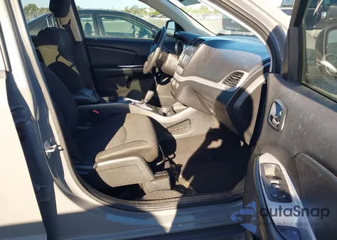 2019 Dodge Journey Se from USA, damaged, VIN 3C4PDCBB2KT701518